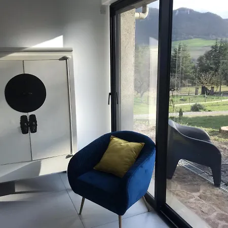 Dans La Pouncho D'agast