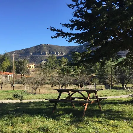 Dans La Pouncho D'agast *