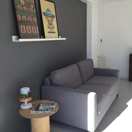 Dans La Pouncho D'agast