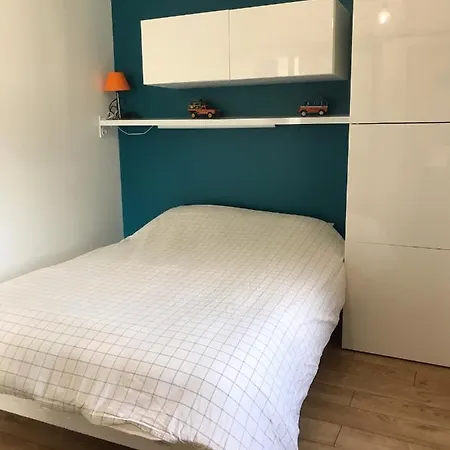 Dans La Pouncho D'agast