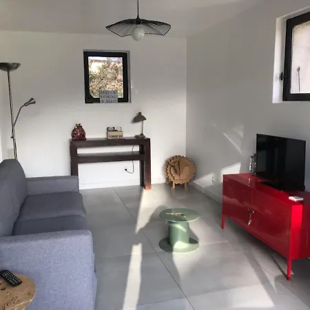 Dans La Pouncho D'agast