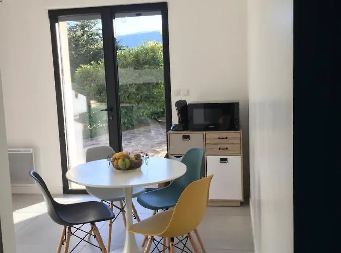 Dans La Pouncho D'agast *