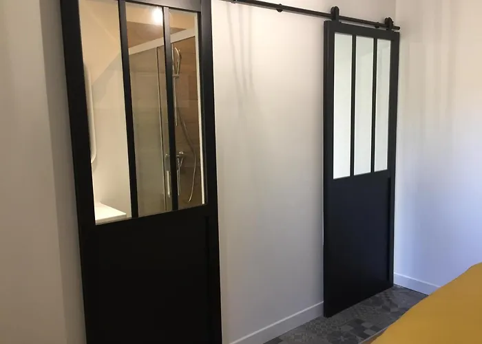 Dans La Pouncho D'agast * Millau