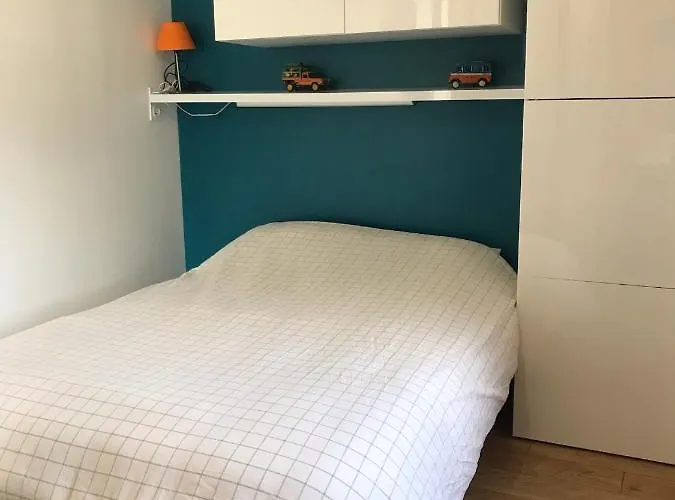 Dans La Pouncho D'agast