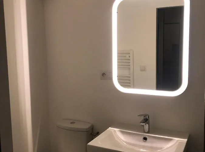 Dans La Pouncho D'agast Millau