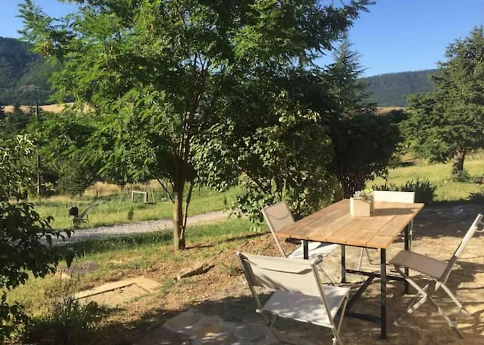 Dans La Pouncho D'agast *